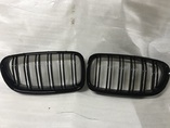 Решетки радиатора в стиле M5-look черный глянец для BMW 5 F10 b330