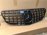 Mercedes w212 дорест решетка радиатора AMG GT черная Q160
